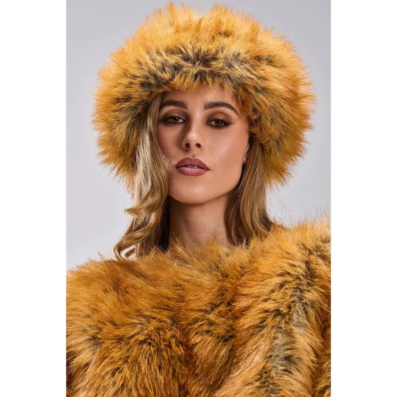 REALLY like THAT FAUX FUR HEADBAND