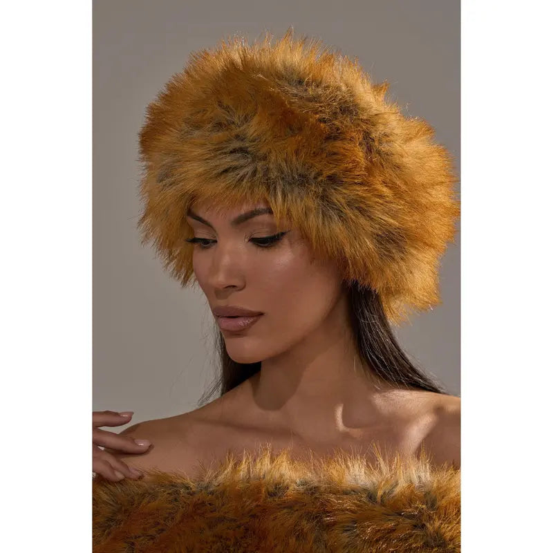 REALLY like THAT FAUX FUR HEADBAND