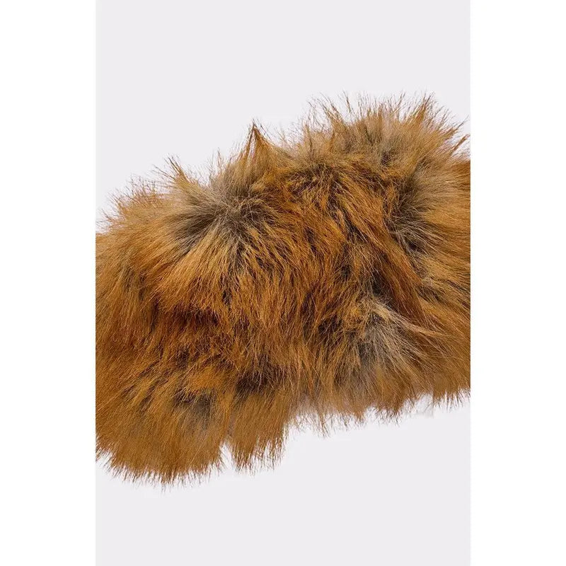 REALLY like THAT FAUX FUR HEADBAND