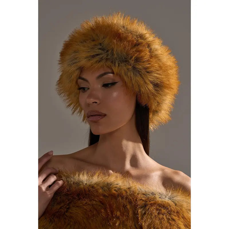REALLY like THAT FAUX FUR HEADBAND